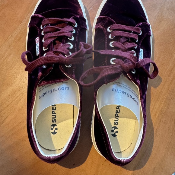 Like New Superga Classic 2750 Velvet Sneakers in Bordeaux/Wine, size 10/41.5 - Picture 4 of 13